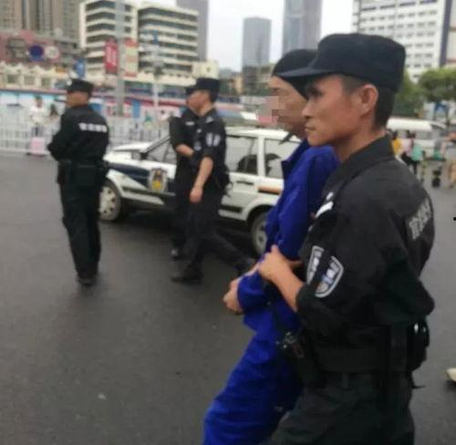 吃瓜黑团伙抢过路费,抢夺过路费事件引发社会关注