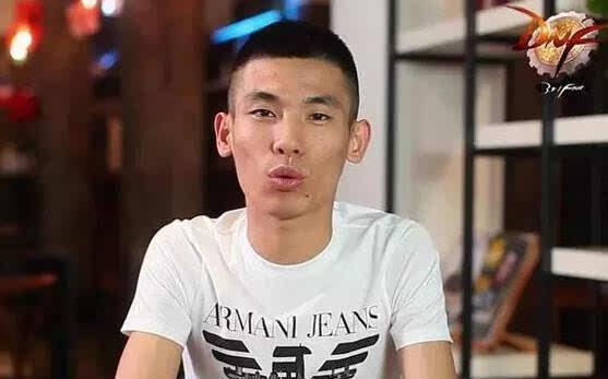 旭旭宝宝吃瓜大黑小小怪,大黑小小怪背后的惊人真相